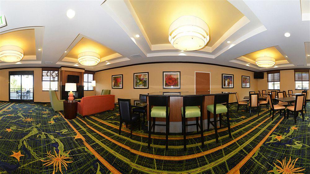 Fairfield Inn & Suites Santa Cruz - Капитола Экстерьер фото
