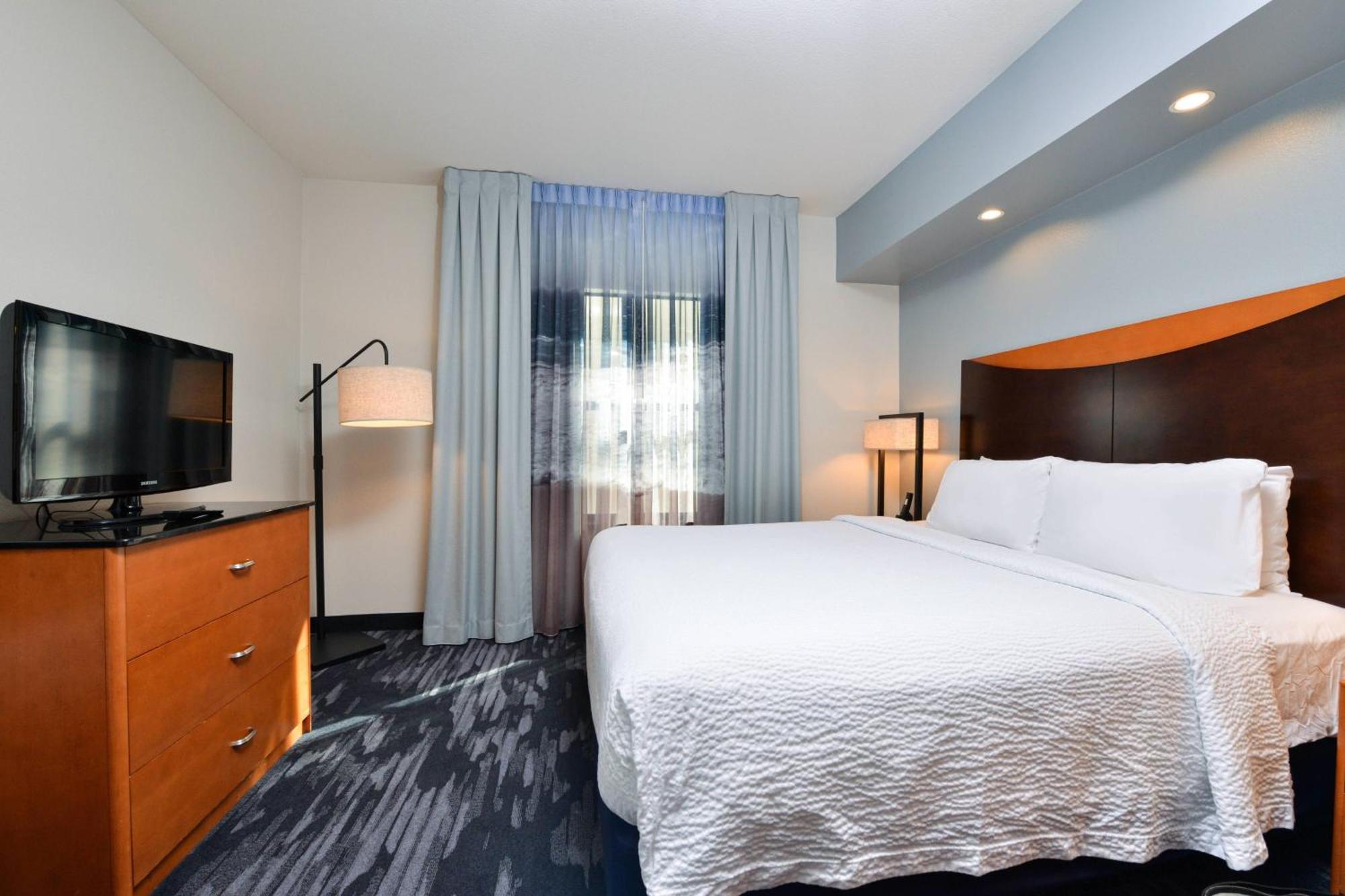 Fairfield Inn & Suites Santa Cruz - Капитола Экстерьер фото