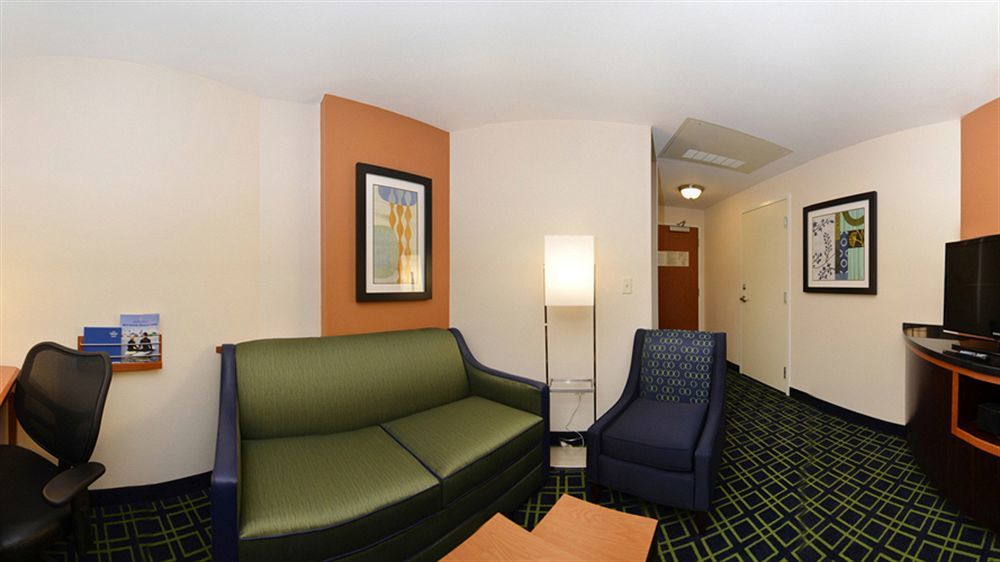 Fairfield Inn & Suites Santa Cruz - Капитола Экстерьер фото