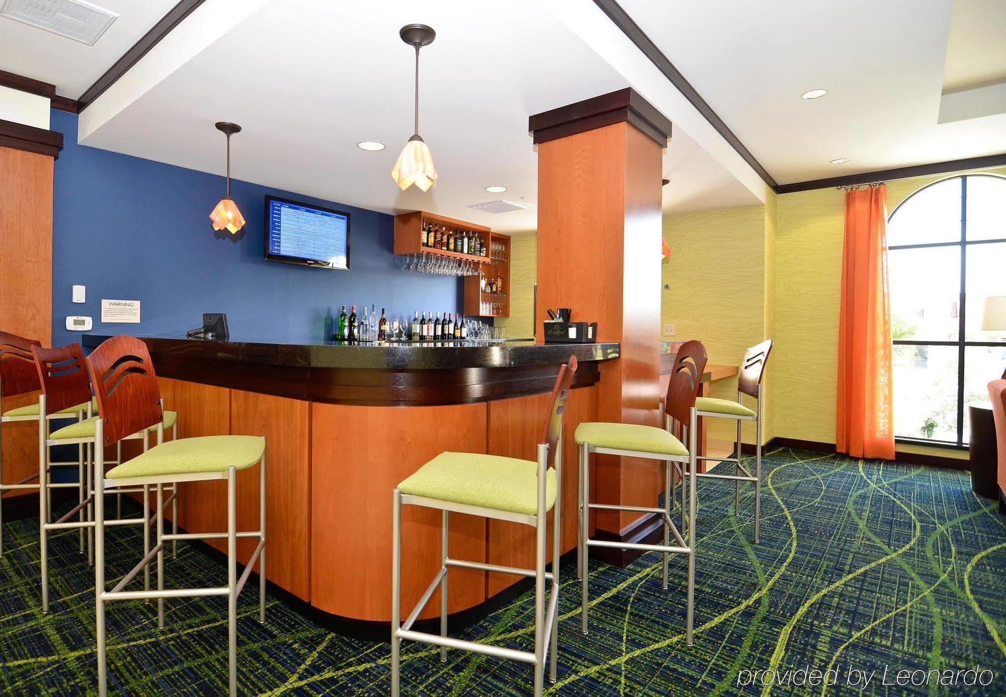 Fairfield Inn & Suites Santa Cruz - Капитола Ресторан фото